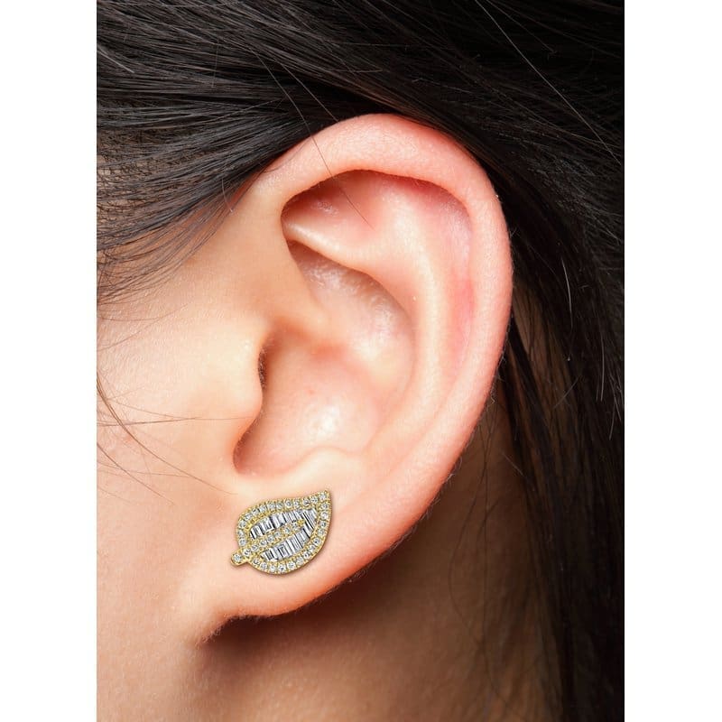 18k Gold Small Leaf Studs