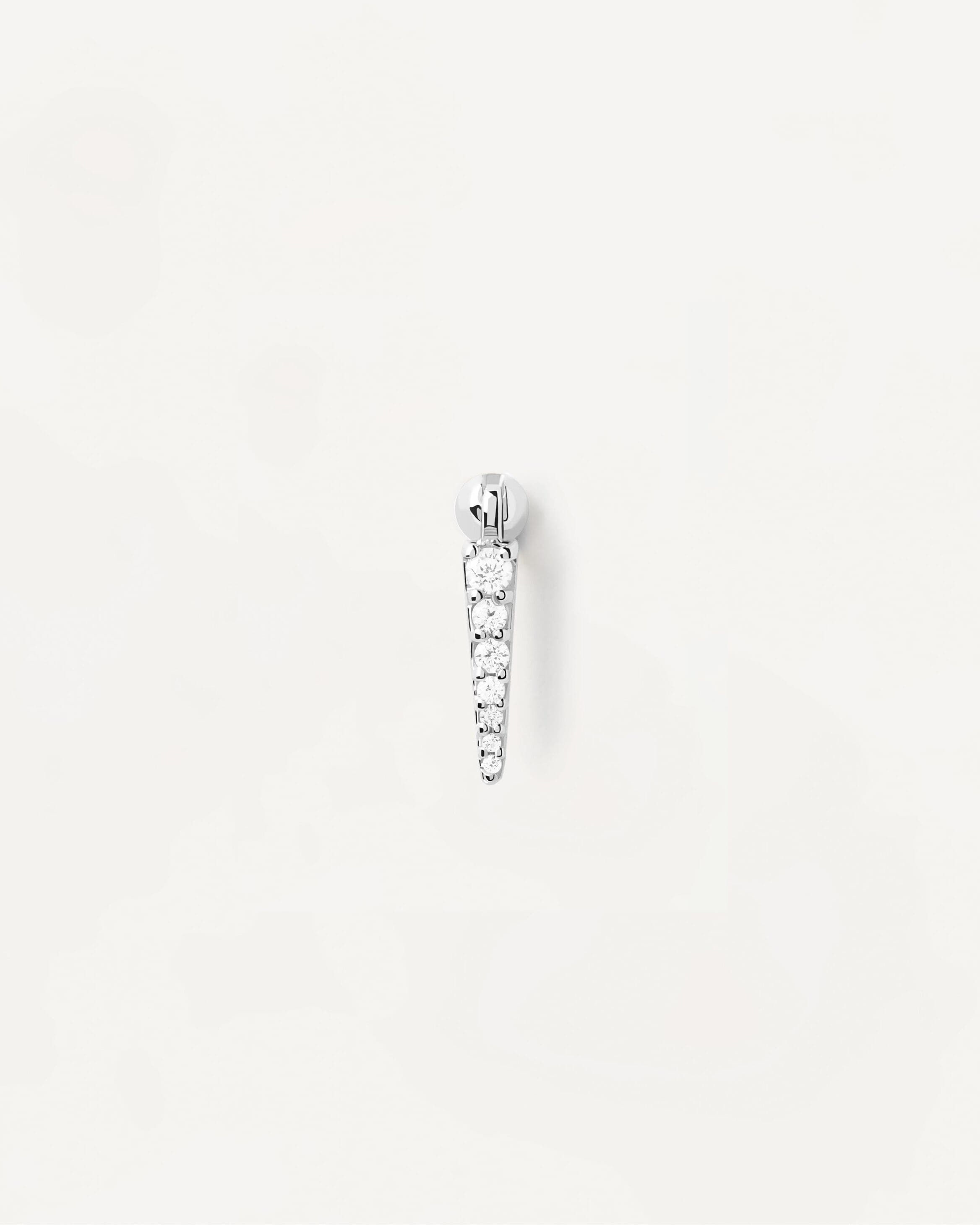 Vero Single Silver Earring