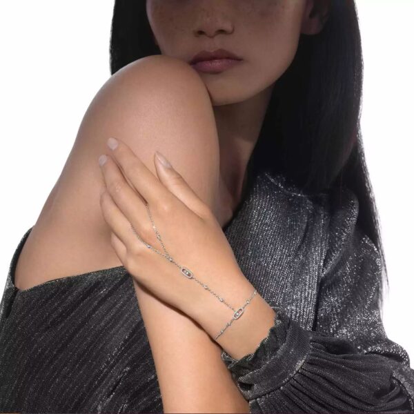 Move Uno Hand Bracelet - Image 2