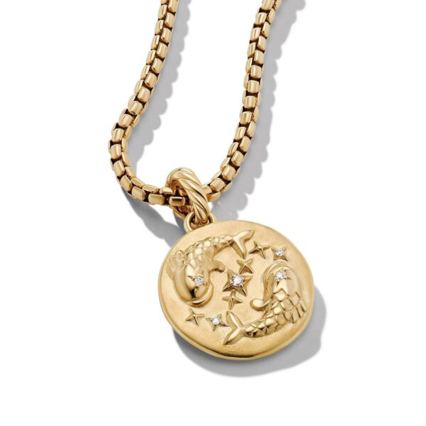Pisces Amulet in 18K Yellow Gold with Diamonds, 28.7mm - Image 2
