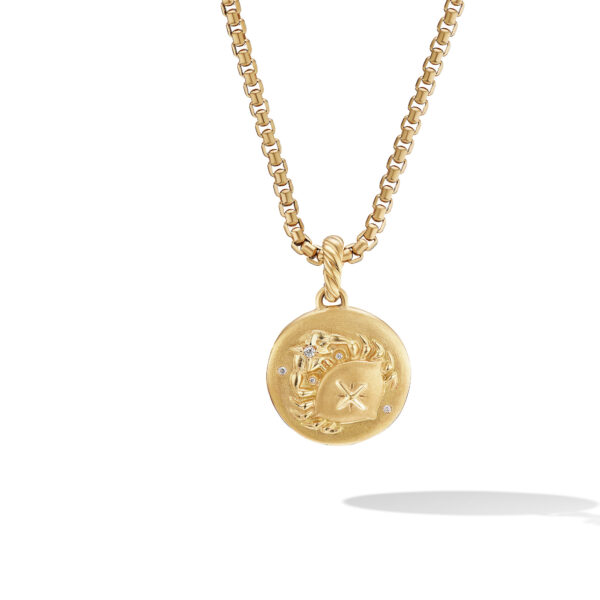 Cancer Amulet in 18K Yellow Gold with Diamonds, 28.7mm