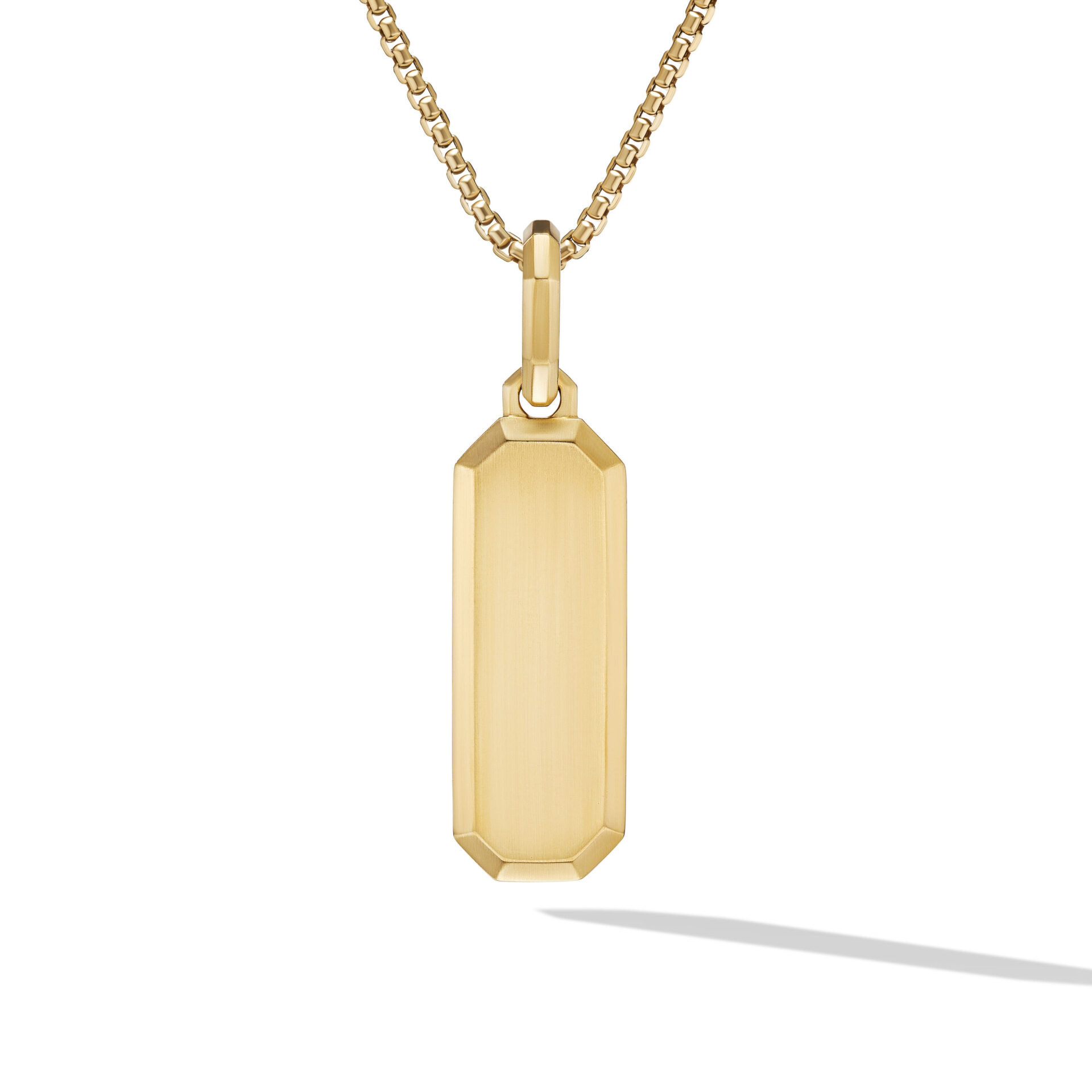 Streamline Amulet in 18K Yellow Gold, 39mm