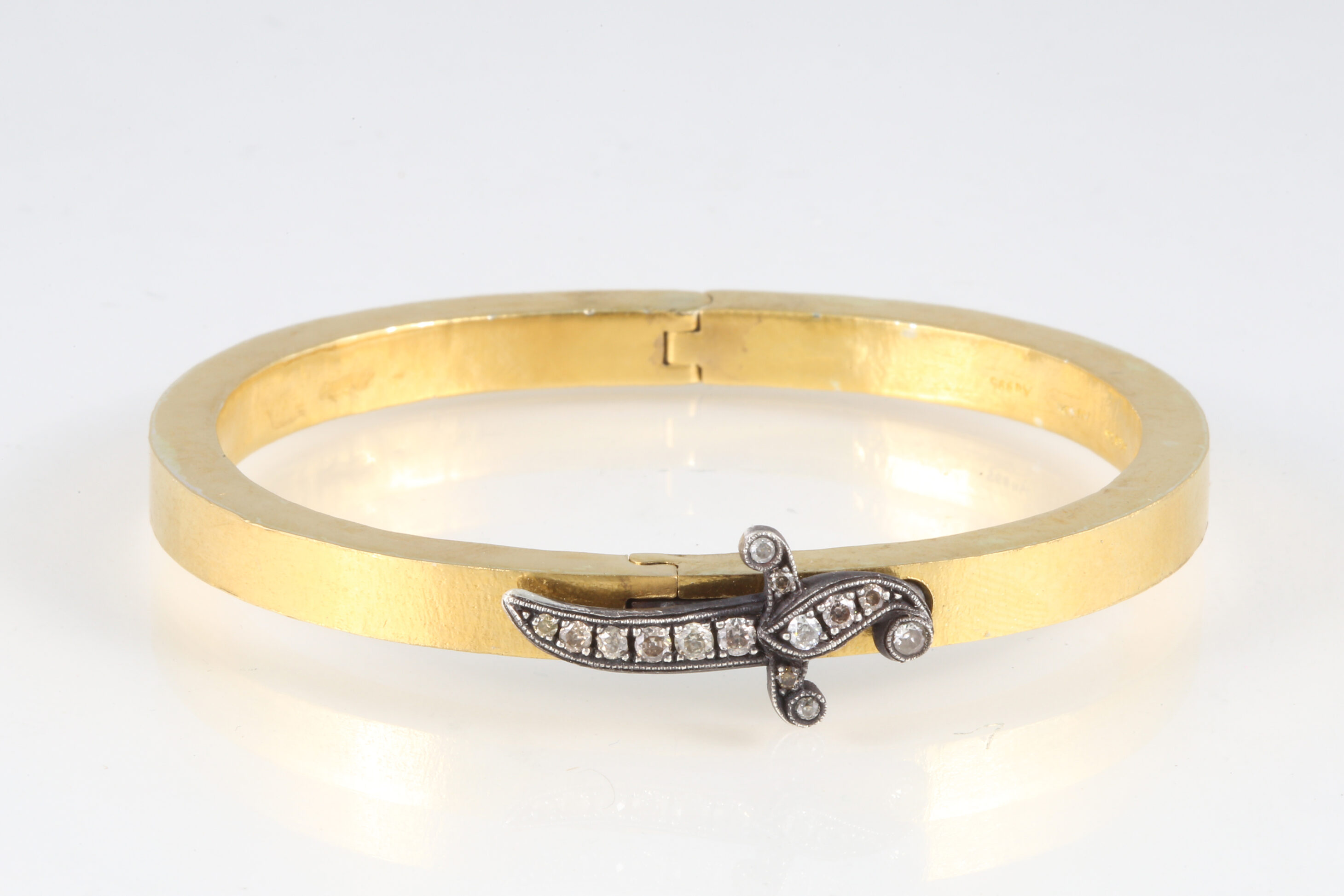 Infinite Loop Dagger Bangle