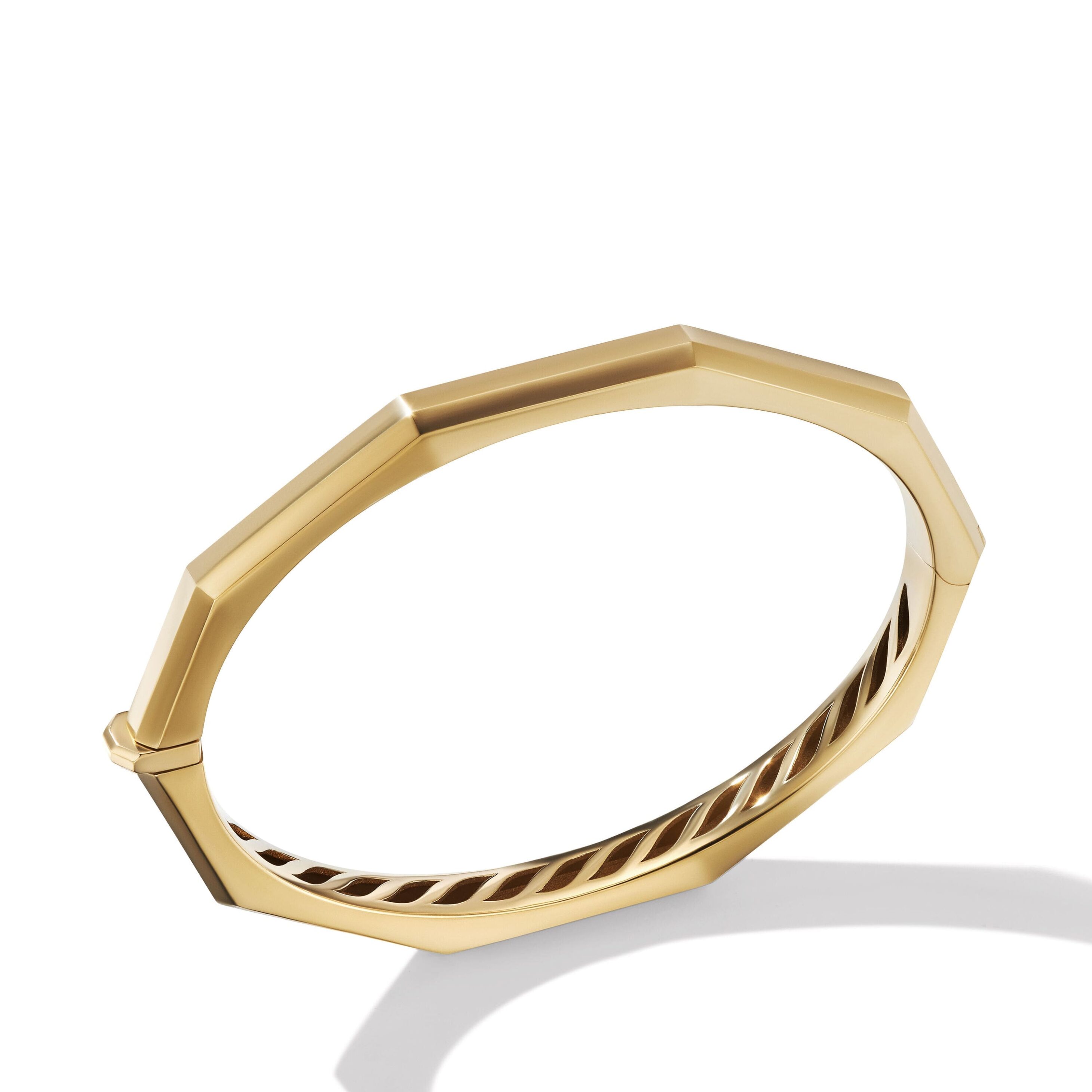 David Yurman Petite Pavé Initial Chain Bracelet in 18K Yellow Gold with Diamond O