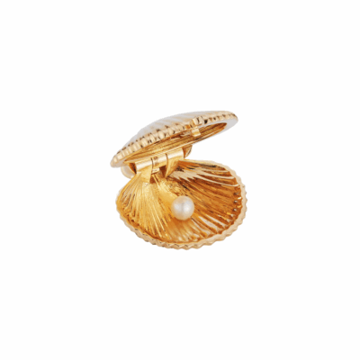 Renna’s 18K Yellow Gold Venus Locket Pendant