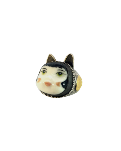 Melinda Risks one of a kind Le Chat porcelain doll ring