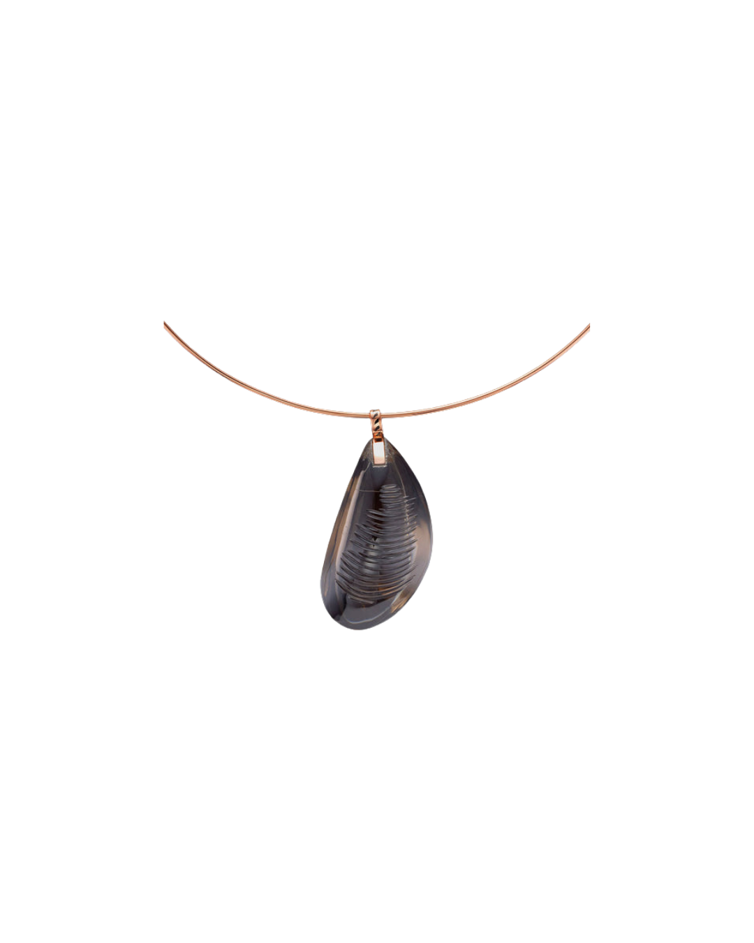 18Krg Carved Smokey Quartz Lar