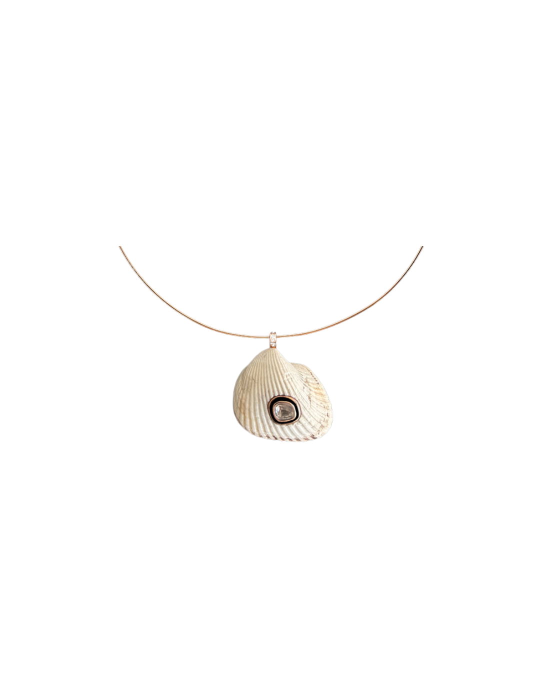 Edul Shell Grande
Edul Shell with Polki Diamond